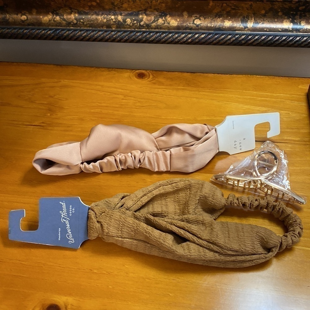 Hair Accessories Bundle NWT